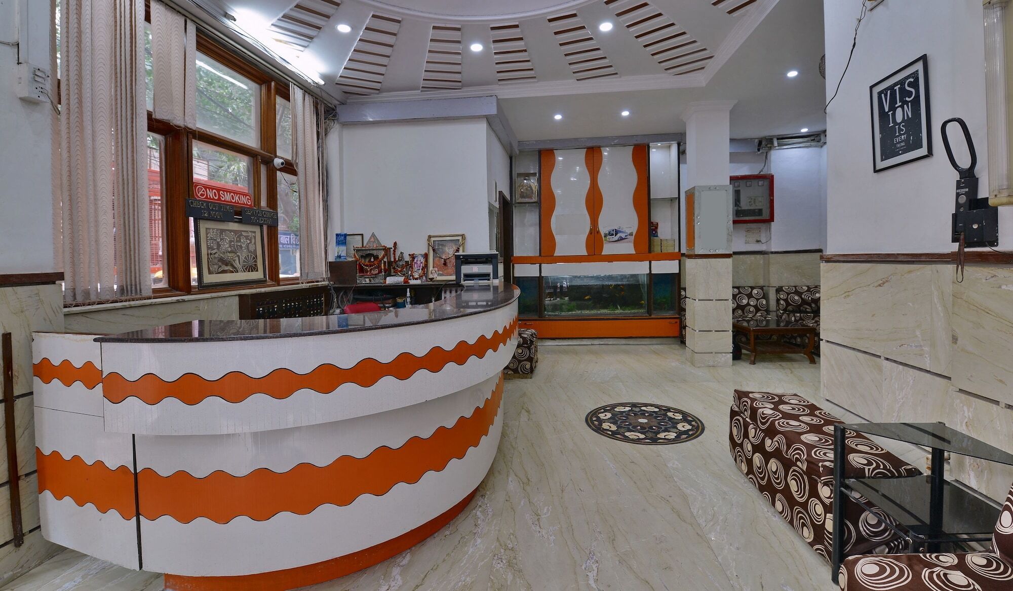 Family Hotel By Pg International New Delhi Exteriör bild